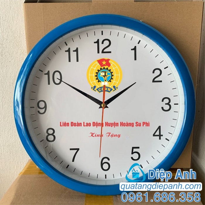 đồng hồ treo tường quà tặng đại hội công đoàn