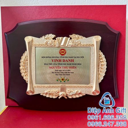 bảng vinh danh