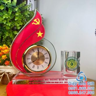 đồng hồ pha lê đại hội