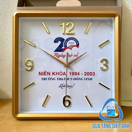 đồng hồ treo tường