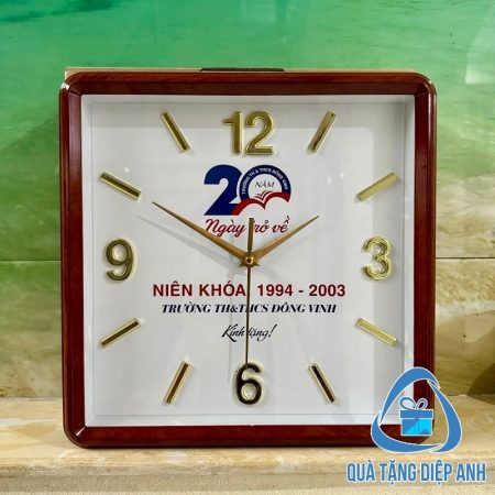 đồng hồ treo tường
