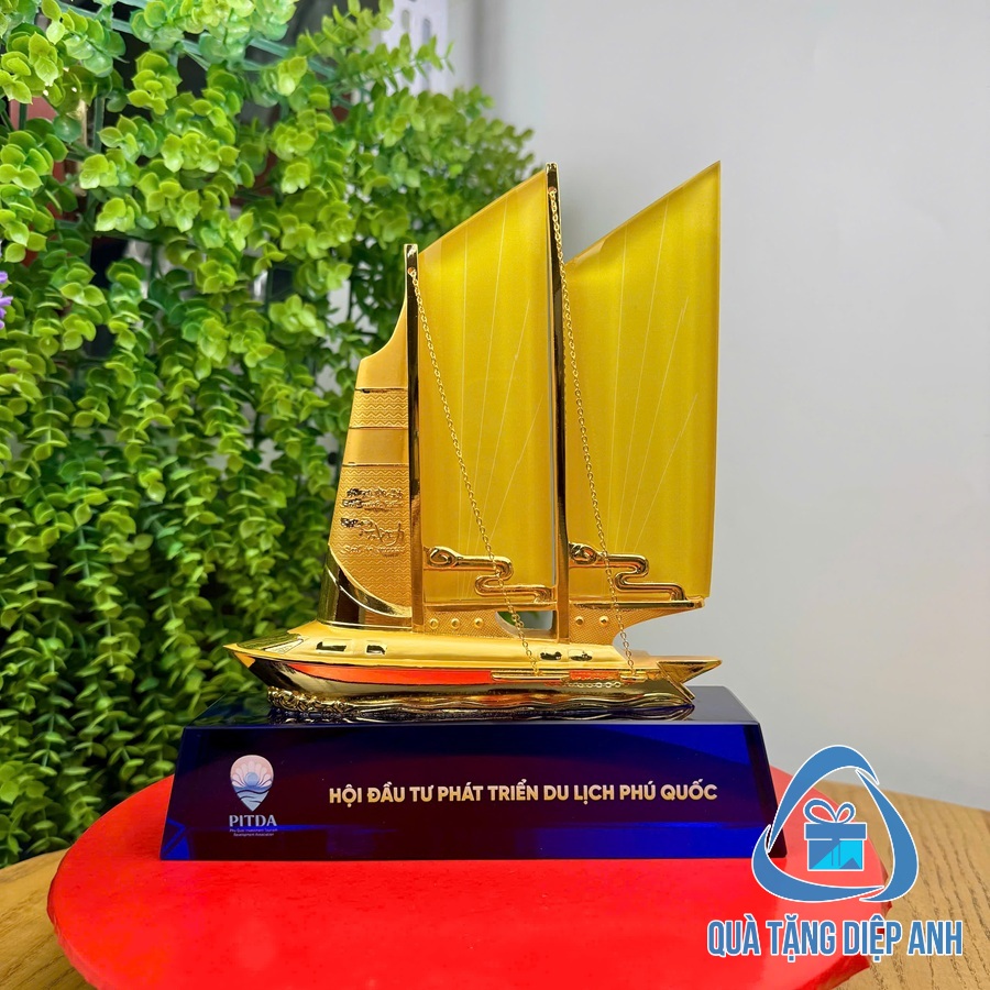 kỷ niệm chương