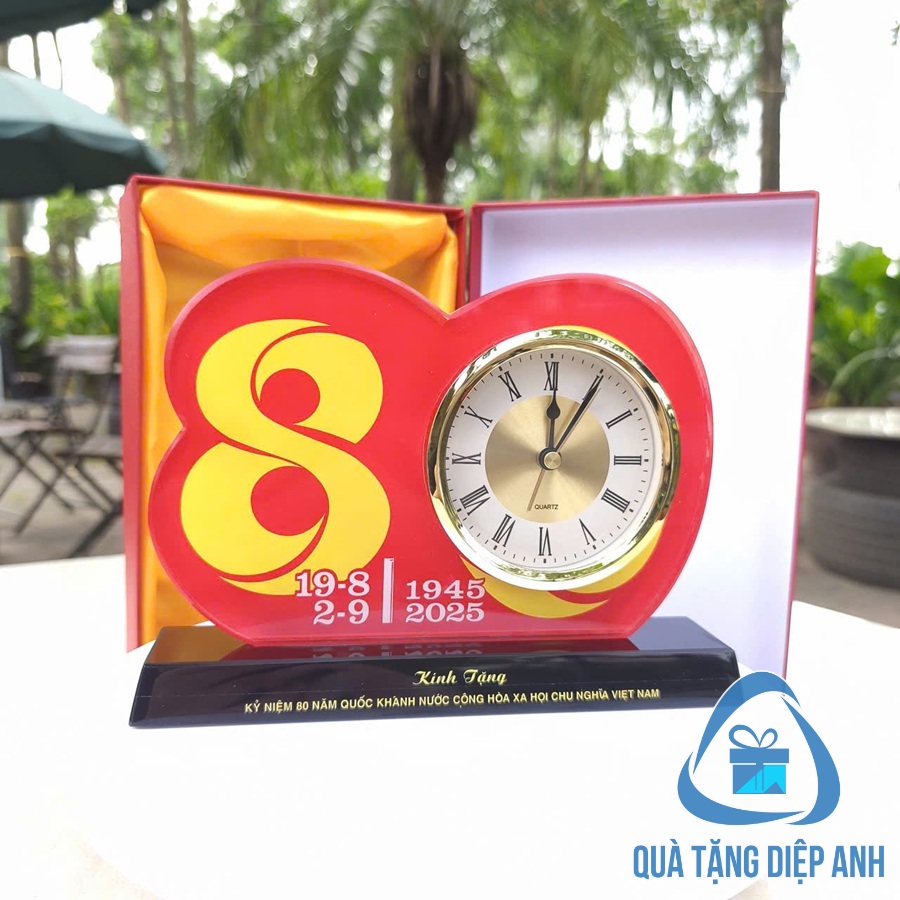 bộ số kỷ niệm pha lê